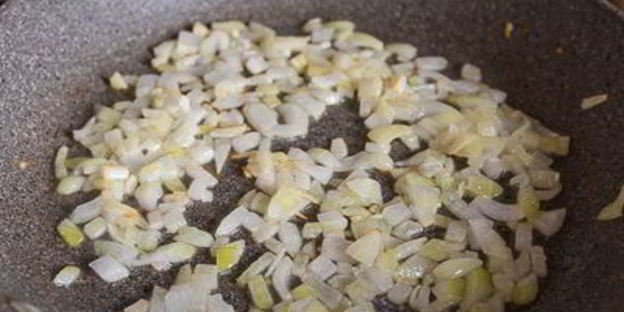 котлеты из говядины с черносливом и орехами