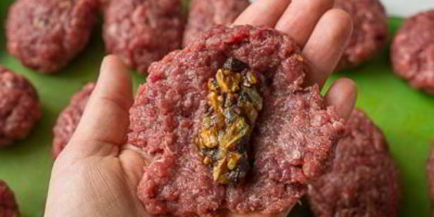 котлеты из говядины с черносливом и орехами