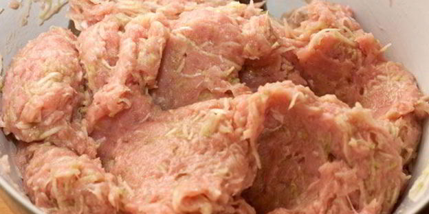 котлеты из индейки с кабачками