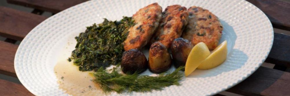 Котлеты из толстолобика с картофелем и подорожником