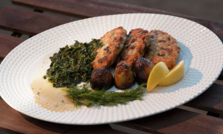 Рецепт котлет из толстолобика с картофелем и подорожником