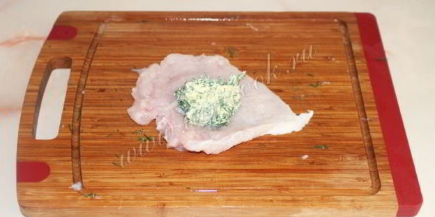 котлеты по-киевски с зеленью и чесноком