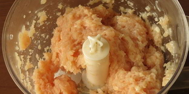 котлеты-привидения с пряным тыквенным соусом