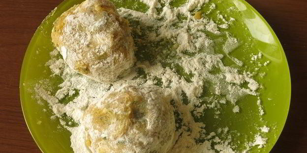 котлеты-привидения с пряным тыквенным соусом