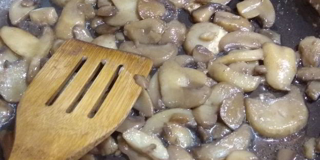 котлеты в картофельных гнездах