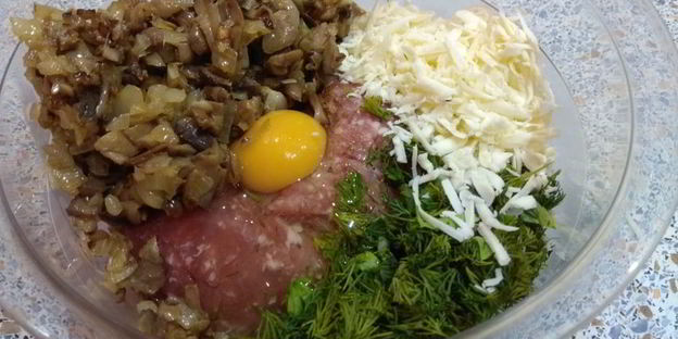 котлеты в картофельных гнездах