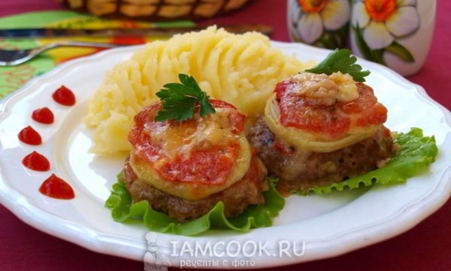Рецепт котлет, запеченных в духовке с луком и помидорами