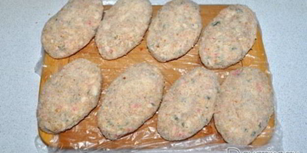 куриные котлеты с крабовыми палочками