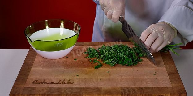 куриные котлеты тапака с зеленью