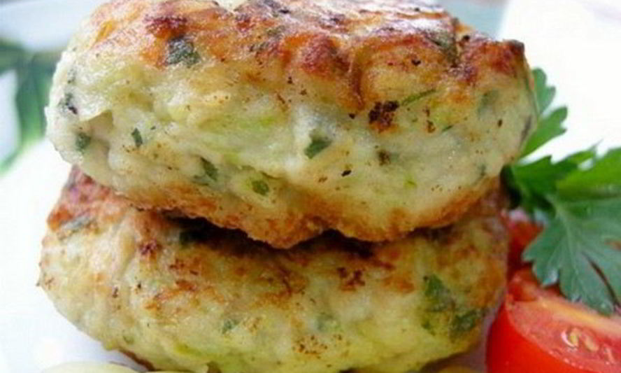Рецепт мясных котлет сочных с кабачком