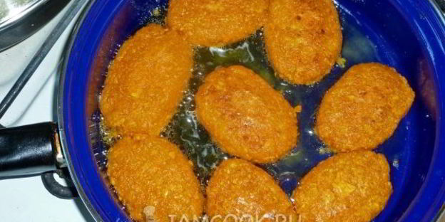постные морковные котлеты с манкой