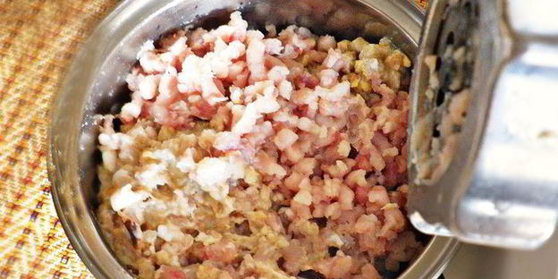 щучьи котлеты под соусом из белых грибов