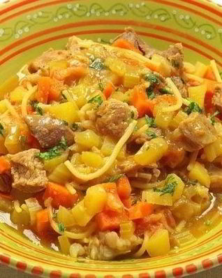 Лапша с говядиной и овощами