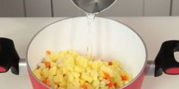 лапша с говядиной и овощами