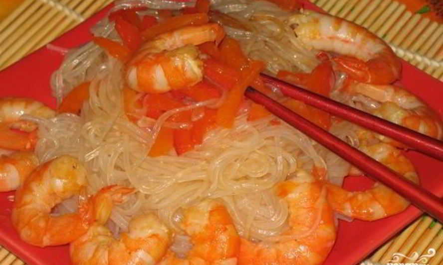 Рецепт лапши с креветками и овощами