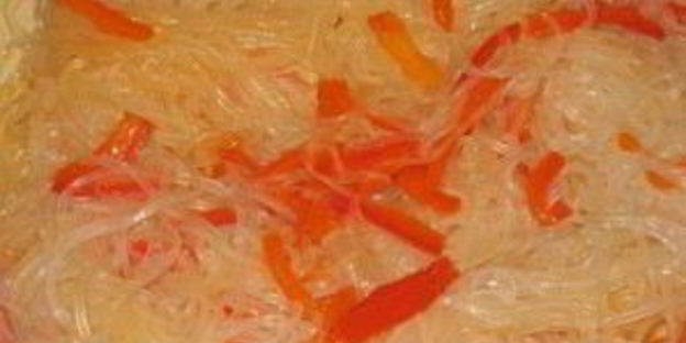 лапша с креветками и овощами