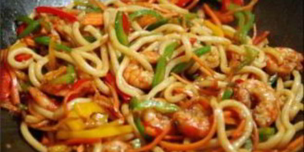 лапша в воке