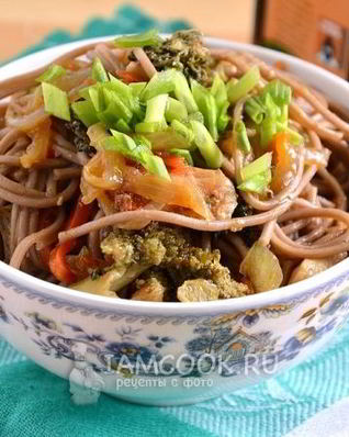 Лапша вок с курицей