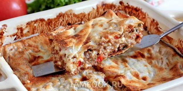 лазанья из лаваша с фаршем и сметанным соусом
