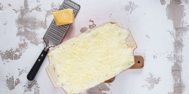 лазанья с грибами, овощами и мясом