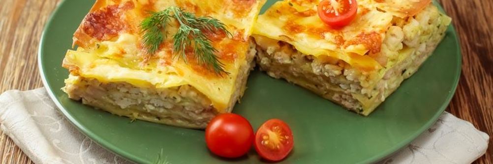 Лазанья с индейкой и соусом песто