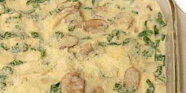 лазанья с курицей, грибами и шпинатом