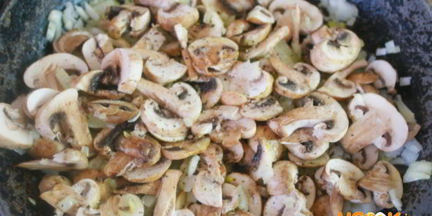 лазанья с курицей и шампиньонами