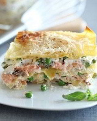 Лазанья с лососем и творогом