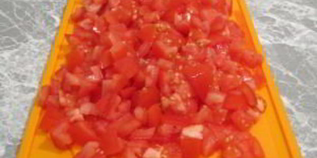 лазанья с помидорами, сыром и ветчиной