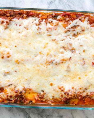 Лазанья с томатным соусом