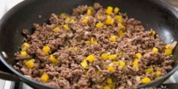 лазанья с томатным соусом