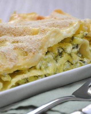 Лазанья с цукини и козьим сыром