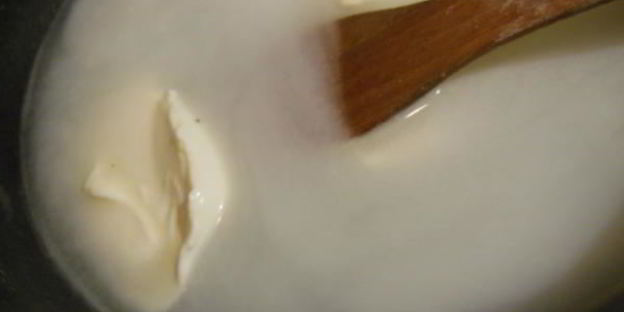 фаршированные макароны в сливочно-сырном соусе