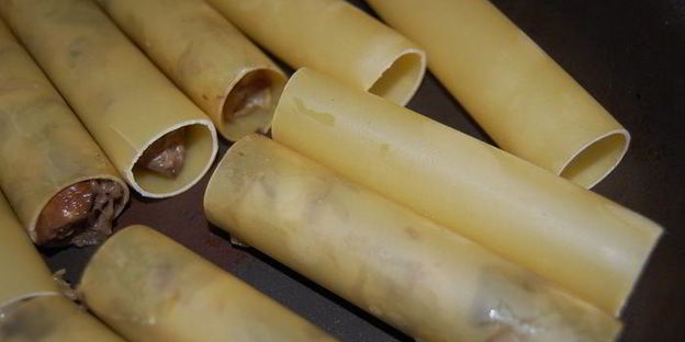 каннелони с грибами под соусом карбонара