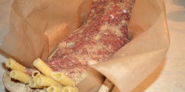 макароны по-флотски рулетом