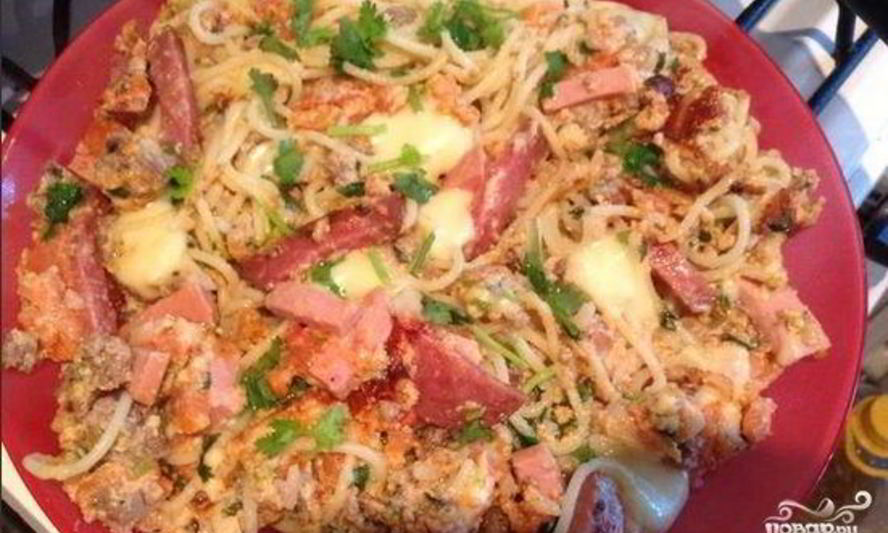 Рецепт макарон с колбасой и яйцом