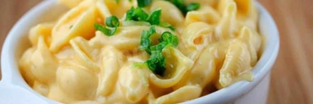 Макароны с сыром и молоком в микроволновке