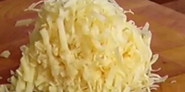 макароны с зеленым соусом и сыром