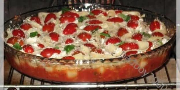 паста кончильони с сыром и помидорами