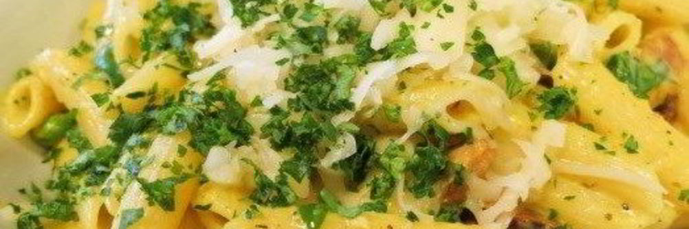 Паста пенне в сырном соусе с кукурузой