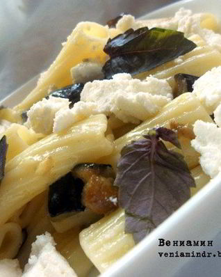 Паста с баклажанами и рикоттой