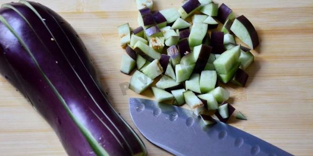 паста с баклажанами в томатном соусе