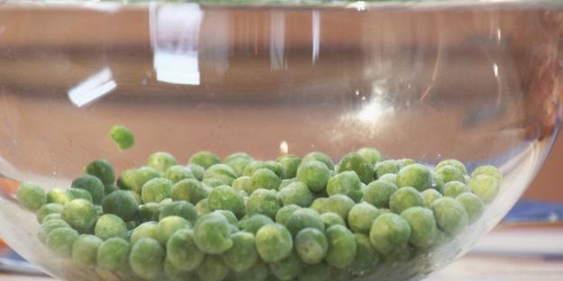 паста с беконом и консервированным тунцом в сливочном соусе