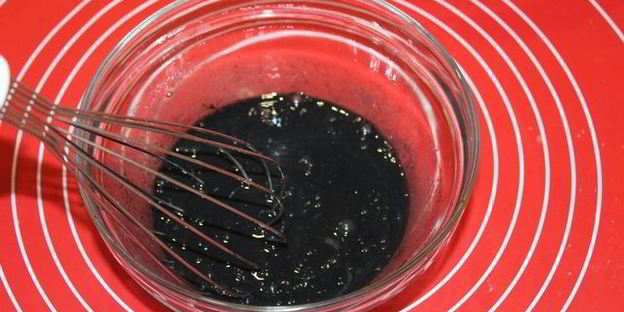 паста с чернилами каракатицы