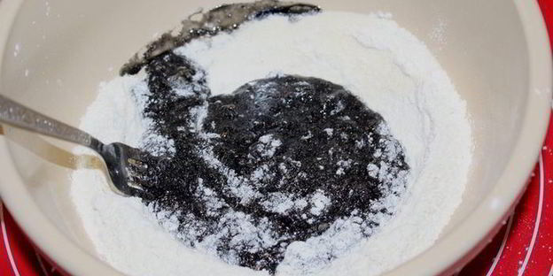 паста с чернилами каракатицы