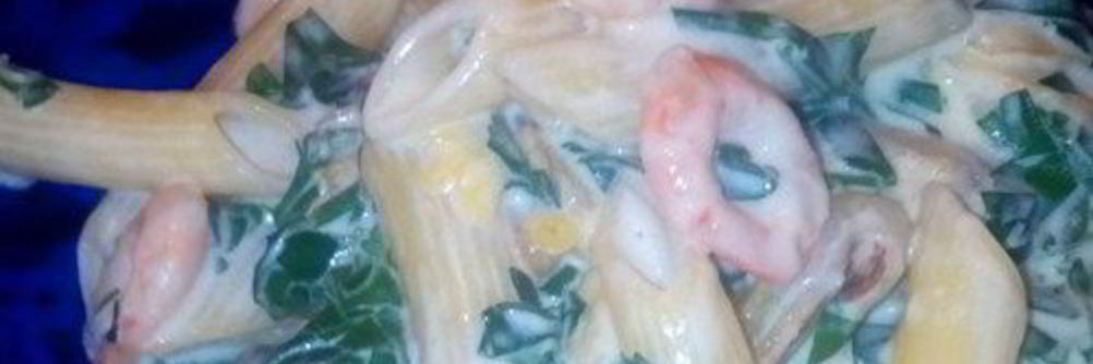 Паста с кабачком, петрушкой и креветками