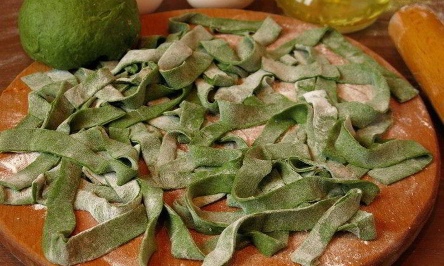 Рецепт пасты с крапивой и шпинатом