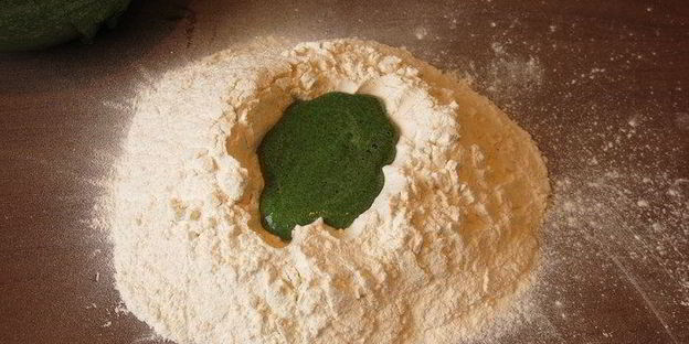 паста с крапивой и шпинатом