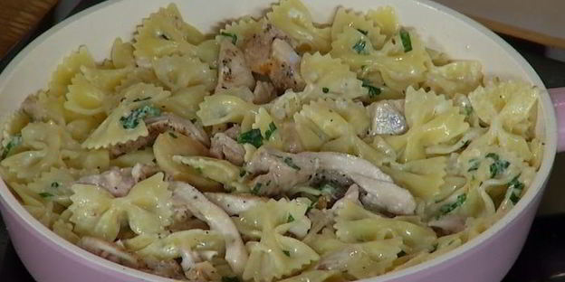 паста с курицей и белыми грибами