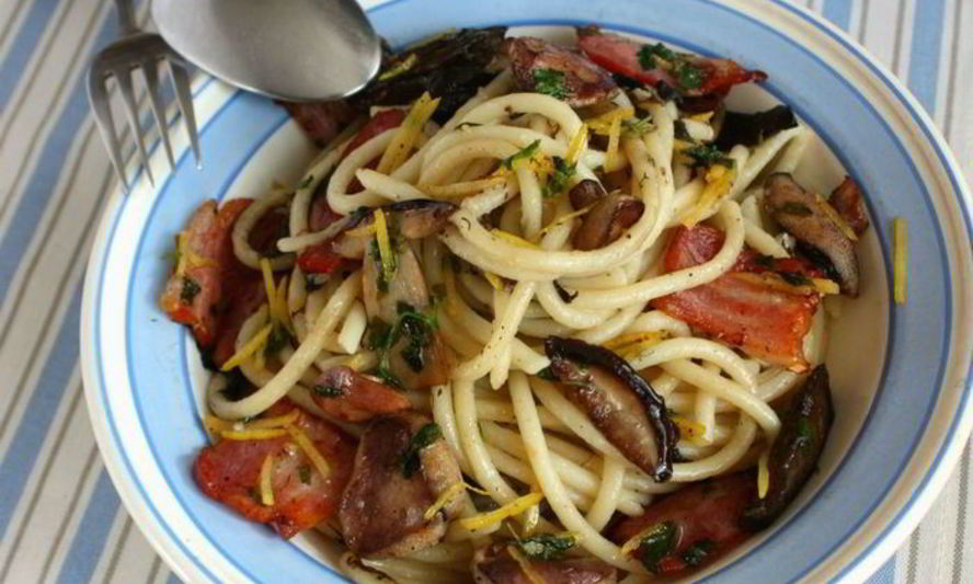 Рецепт пасты с лесными грибами в лимонном масле